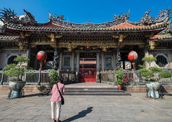 Longshan Temple